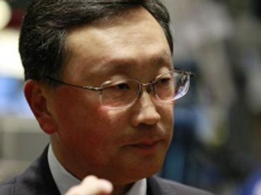 john chen - Ce salariu va avea CEO-ul BlackBerry