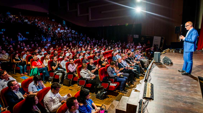 Techsylvania a atras peste 3.000 de participanti la conferintă, hackathon, evenimente si competitia startup-urilor